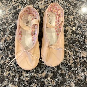 Size 12 kids ballet shoe